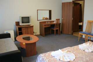 Гостиница Боярский двор Ростов Улучшенный полулюкс-3