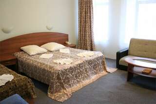 Гостиница Боярский двор Ростов Улучшенный полулюкс-1