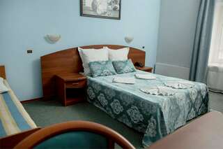 Гостиница Боярский двор Ростов Семейный двухкомнатный-9